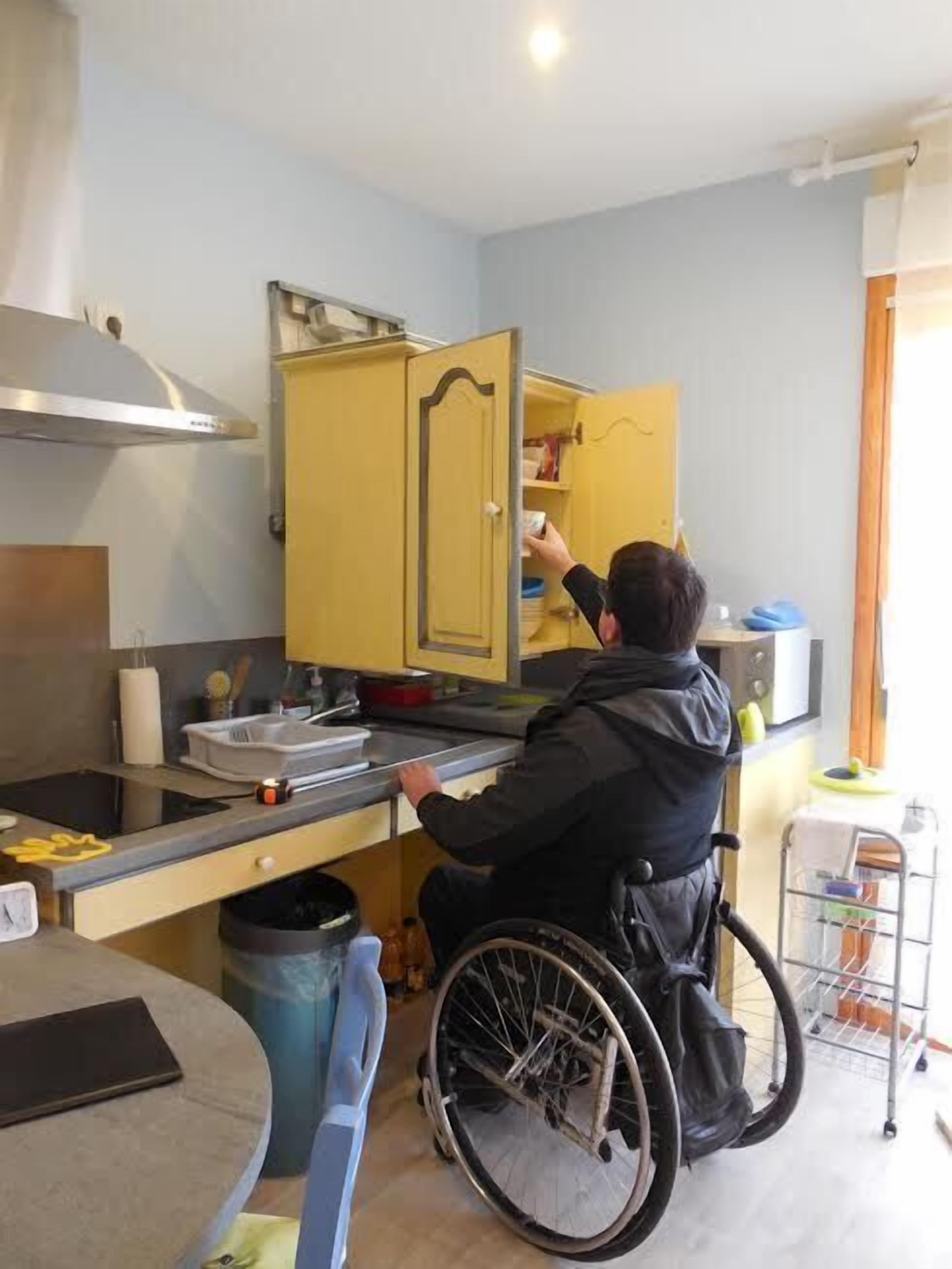 PMR studio rental labeled 3 keys Clévacances in Lamalou baths