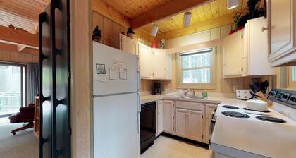 Sail Mountain Cottage