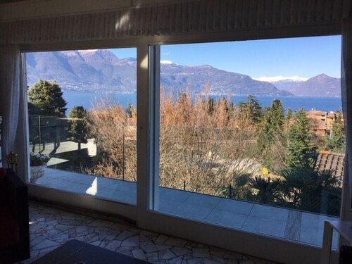 Kleines Haus mit wunderschönem Seeblick