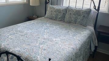 2 sovrum, strykjÀrn/strykbrÀda, wi-fi och sÀngklÀder