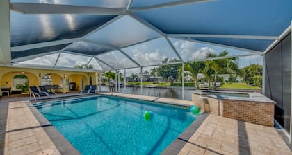 Large Pool/Spa - Kajak - Bikes - Gulf Boating - Fishing - Ping Pon Table - WIFI