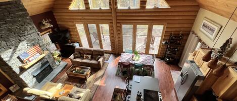 Smart TV, fireplace, DVD player, books