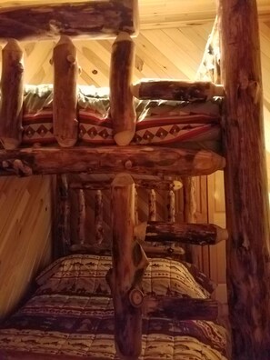 2 habitaciones, wifi gratis y ropa de cama 