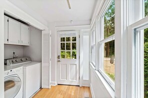 Interior - Historic Emory home, sleeps 10 (Atlanta)