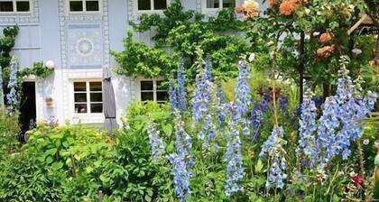 Stilvoll wohnen im kinderfreundlichen 'Künstlerhaus' in idyllischer Lage.
