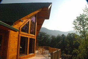 Terrace/patio - Breath Taking Log Mountain Lodge inside Rumbling Bald Resort
(Lake Lure)
