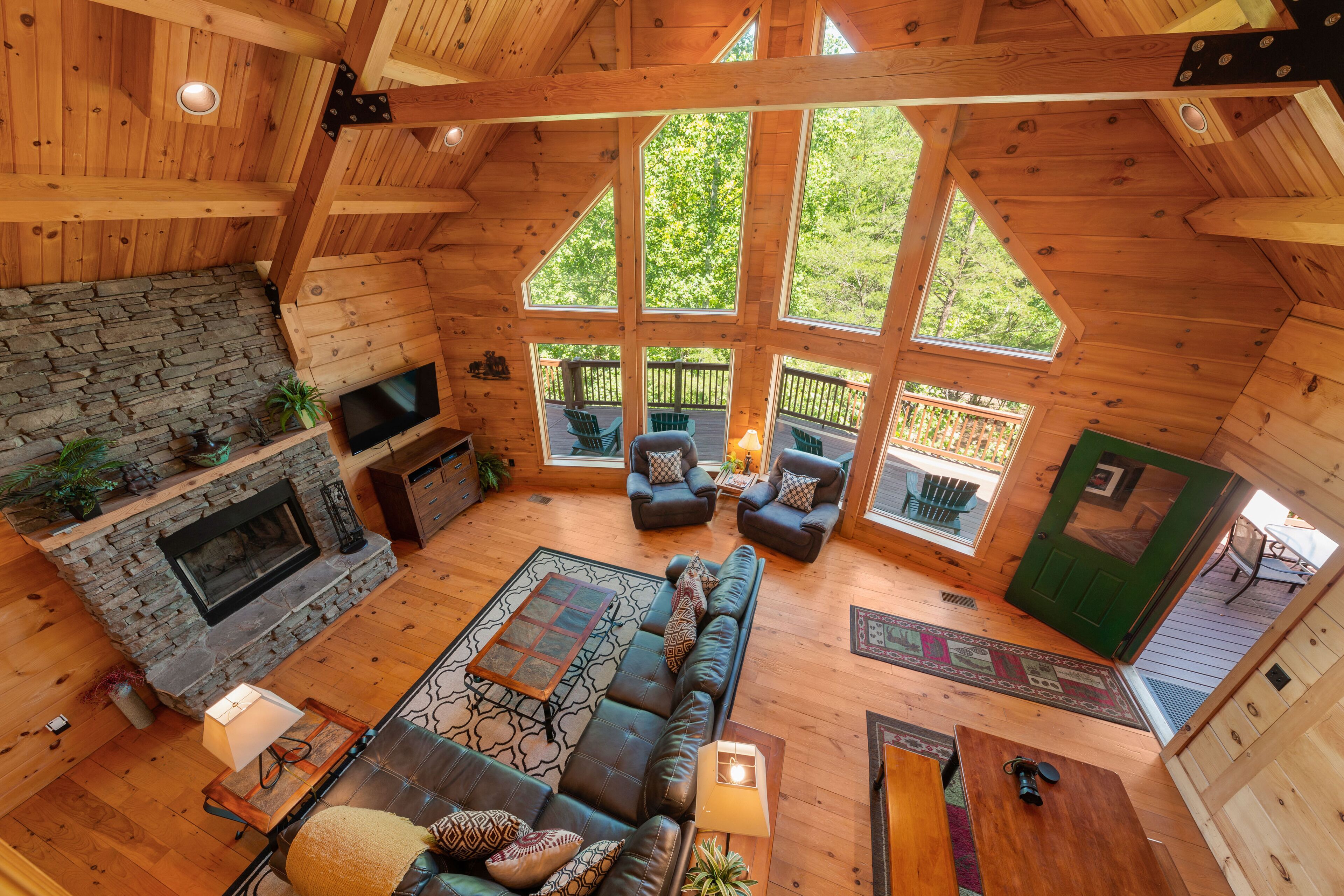 Smart-TV, Kamin, DVD-Player, Tischfußball