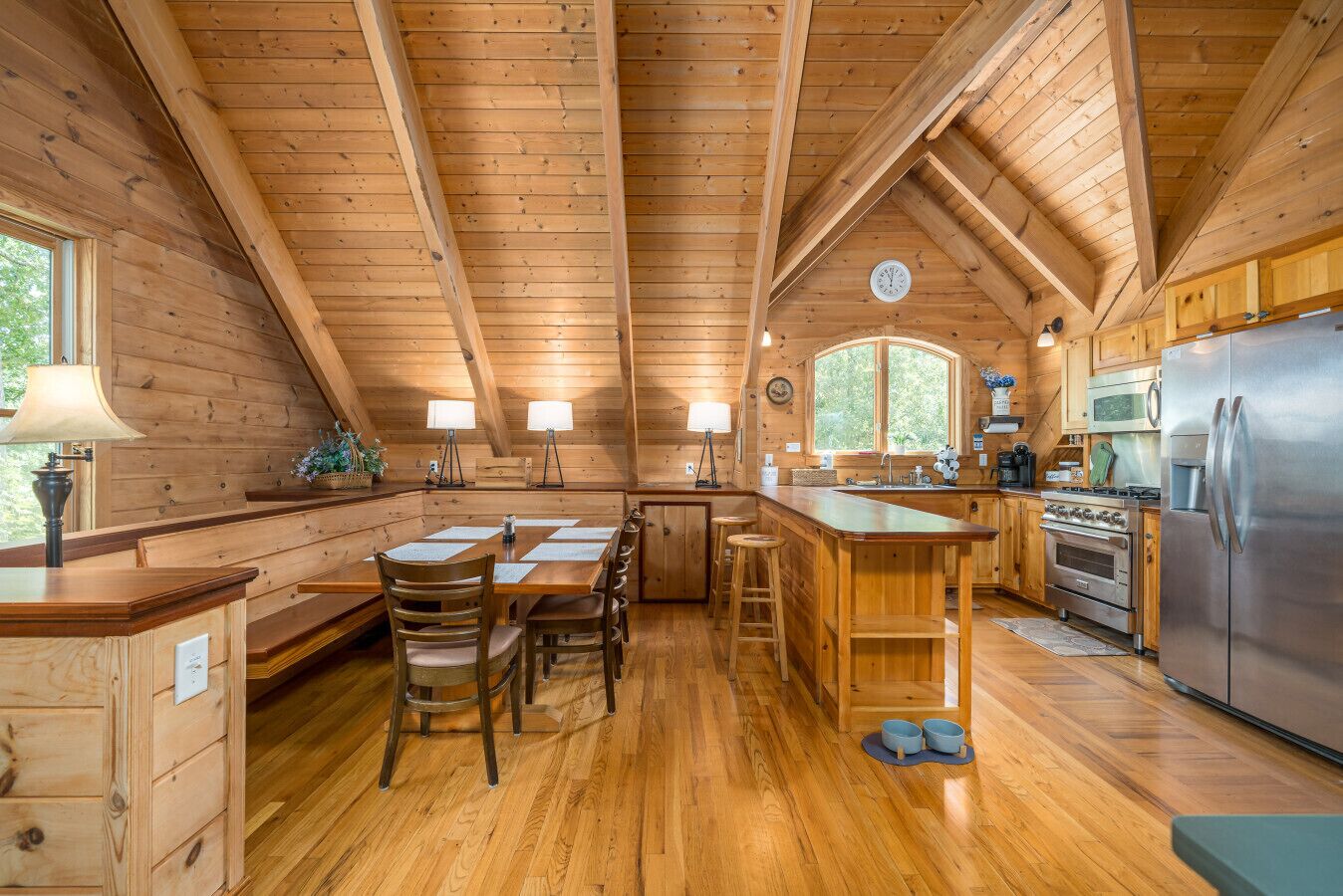 冰箱、微波炉、烤箱、炉灶