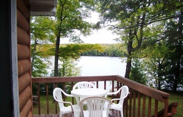 Outdoor dining - Welcome to Moose Lake! (Hayward)