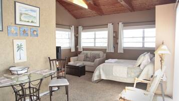 Iron/ironing board, free WiFi, bed sheets, alarm clocks