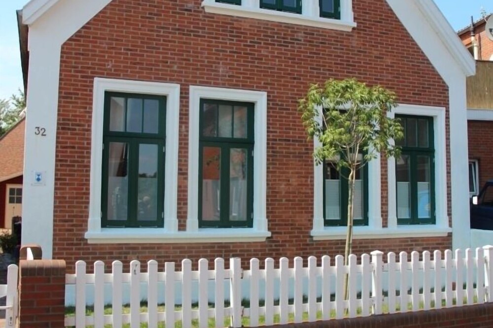Charming 4 * holiday home / 3 bedrooms / 3 bathrooms / 6 beds / sauna / WiFi / roof terrace