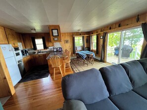 Smart TV, fireplace, DVD player