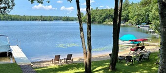Peaceful Lake House w amazing sunsets, Kayaks, Fireplace & Sauna. Dogs welcome.