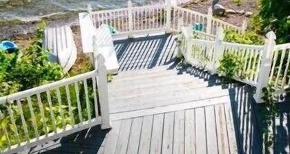 Casa Carmela — Lakefront Home on Owasco Lake — Upscale Stunning Retreat
