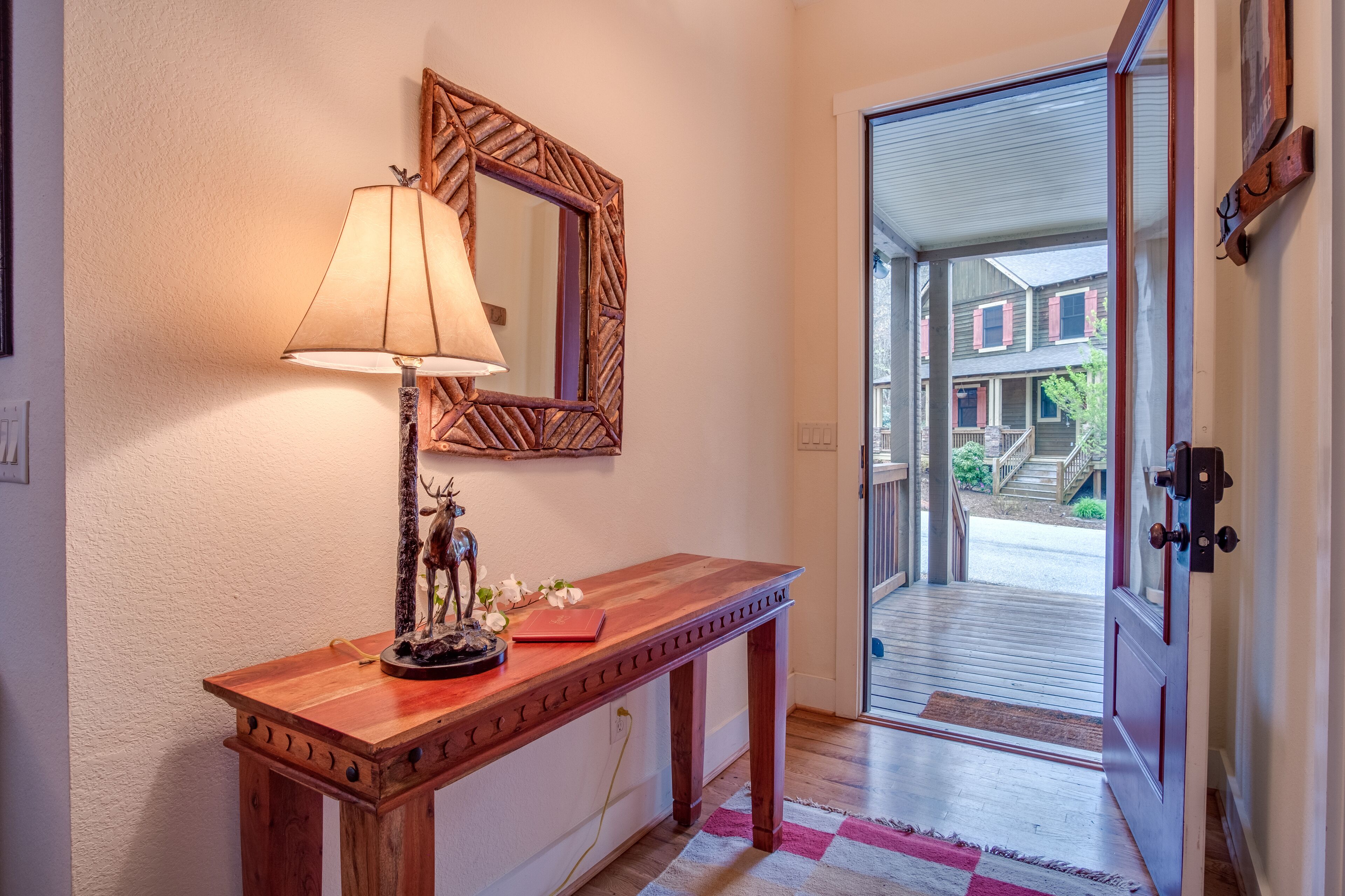 Fabulous Bear Lake Reserve Cottage - PET FRIENDLY! 