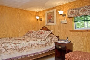 2 chambres, coffres-forts dans les chambres, bureau