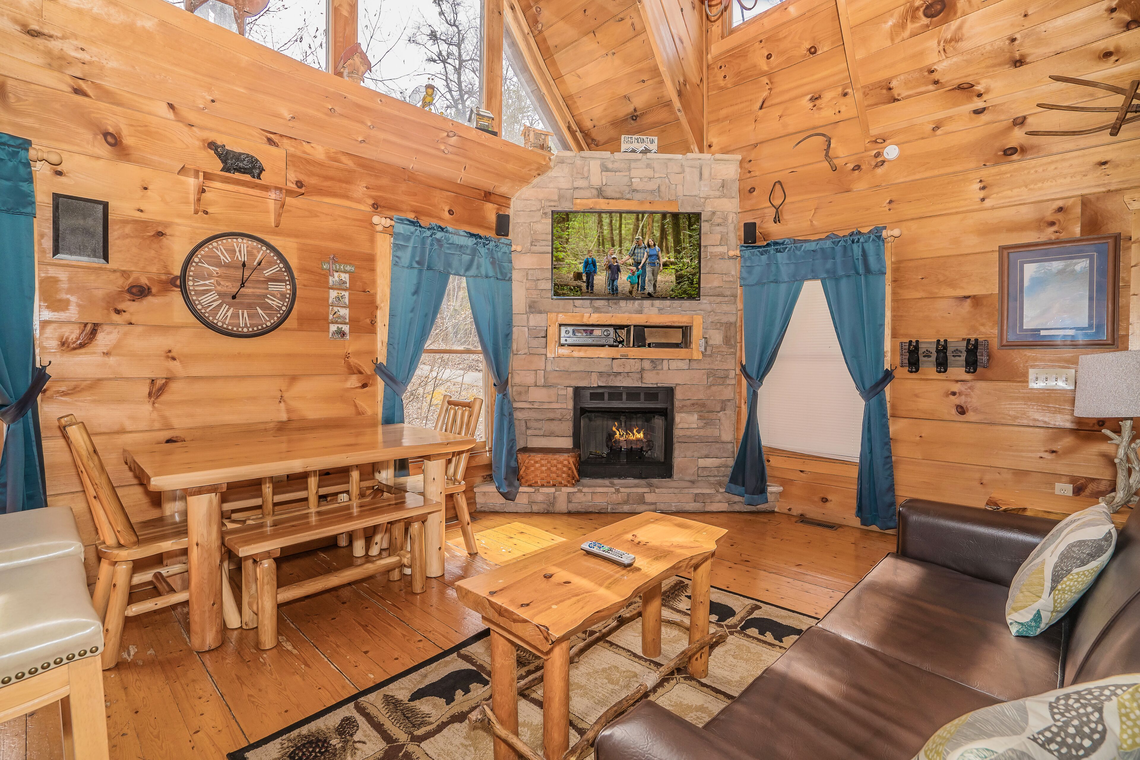Curious Cubby Hollow: Private, Perfect for families of all ages! Top Amenities, close to Attractions