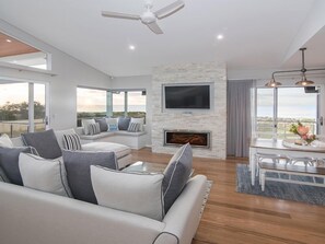 TV, fireplace, DVD player, stereo