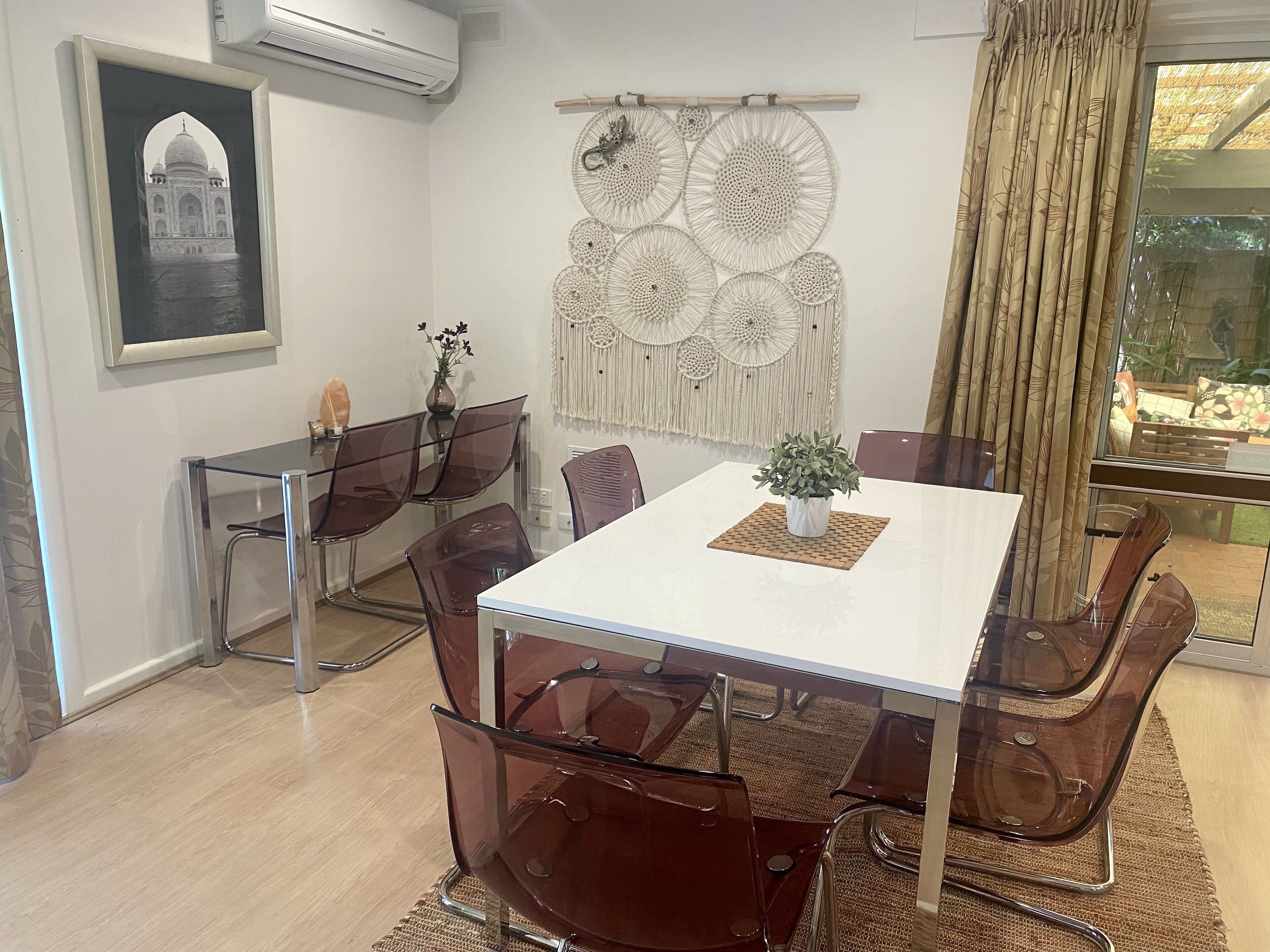 A Great Family Place in Henley Beach - Pets  ✅ opposite park stylish & comfy — image 5