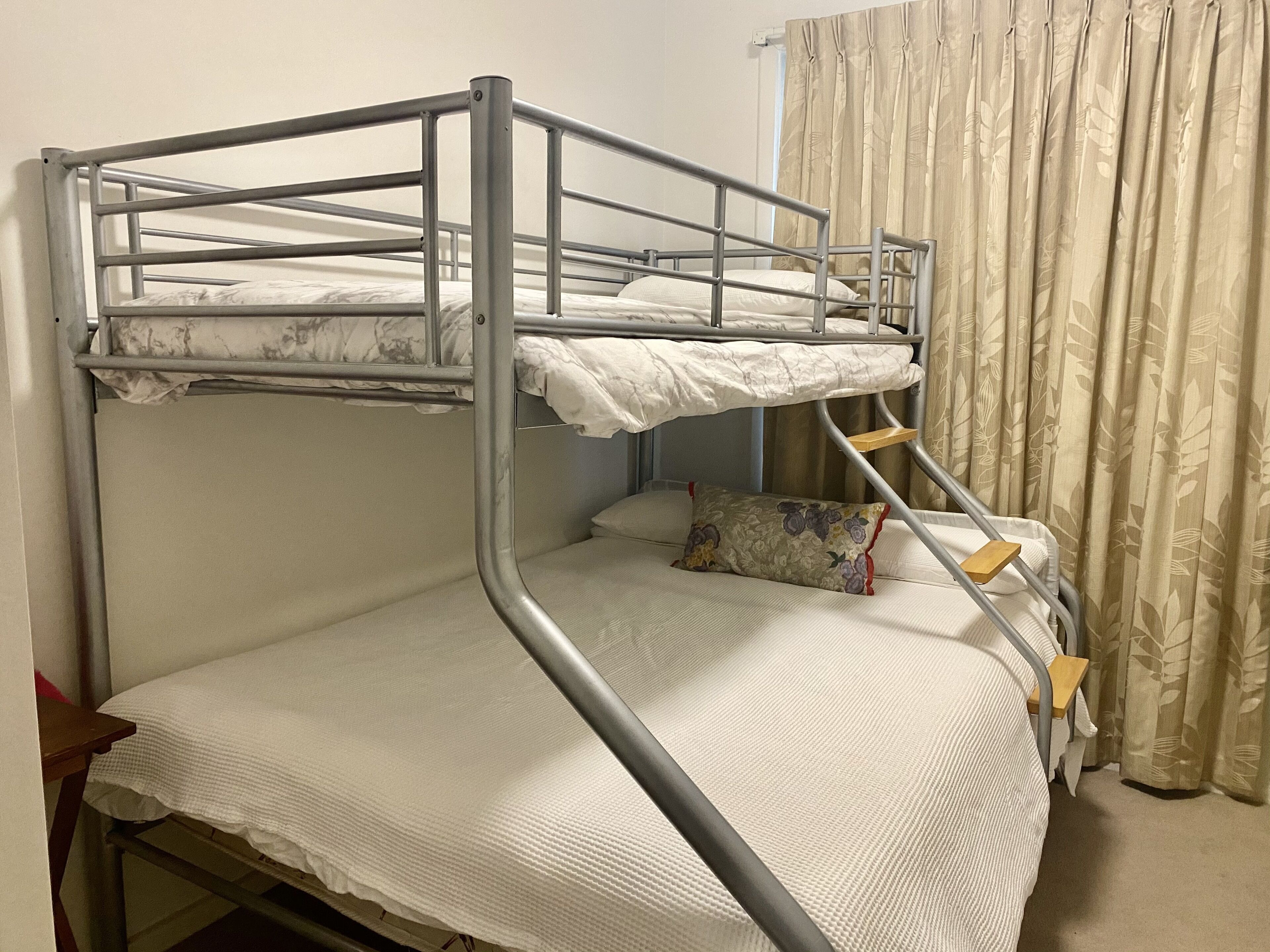 A Great Family Place in Henley Beach - Pets  ✅ opposite park stylish & comfy — image 16