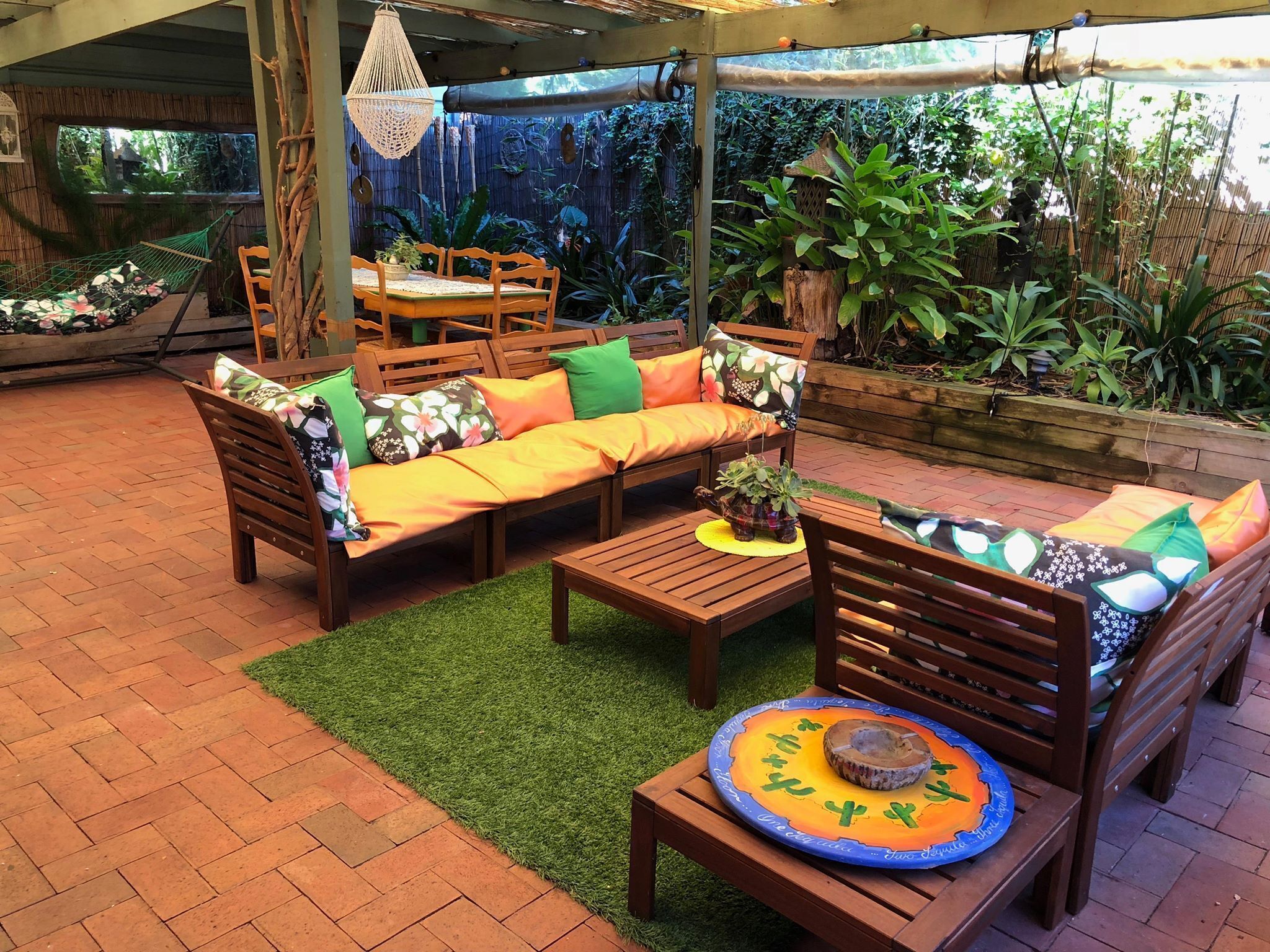 A Great Family Place in Henley Beach - Pets  ✅ opposite park stylish & comfy — image 4