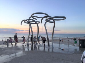 Beach nearby, sun-loungers, beach towels