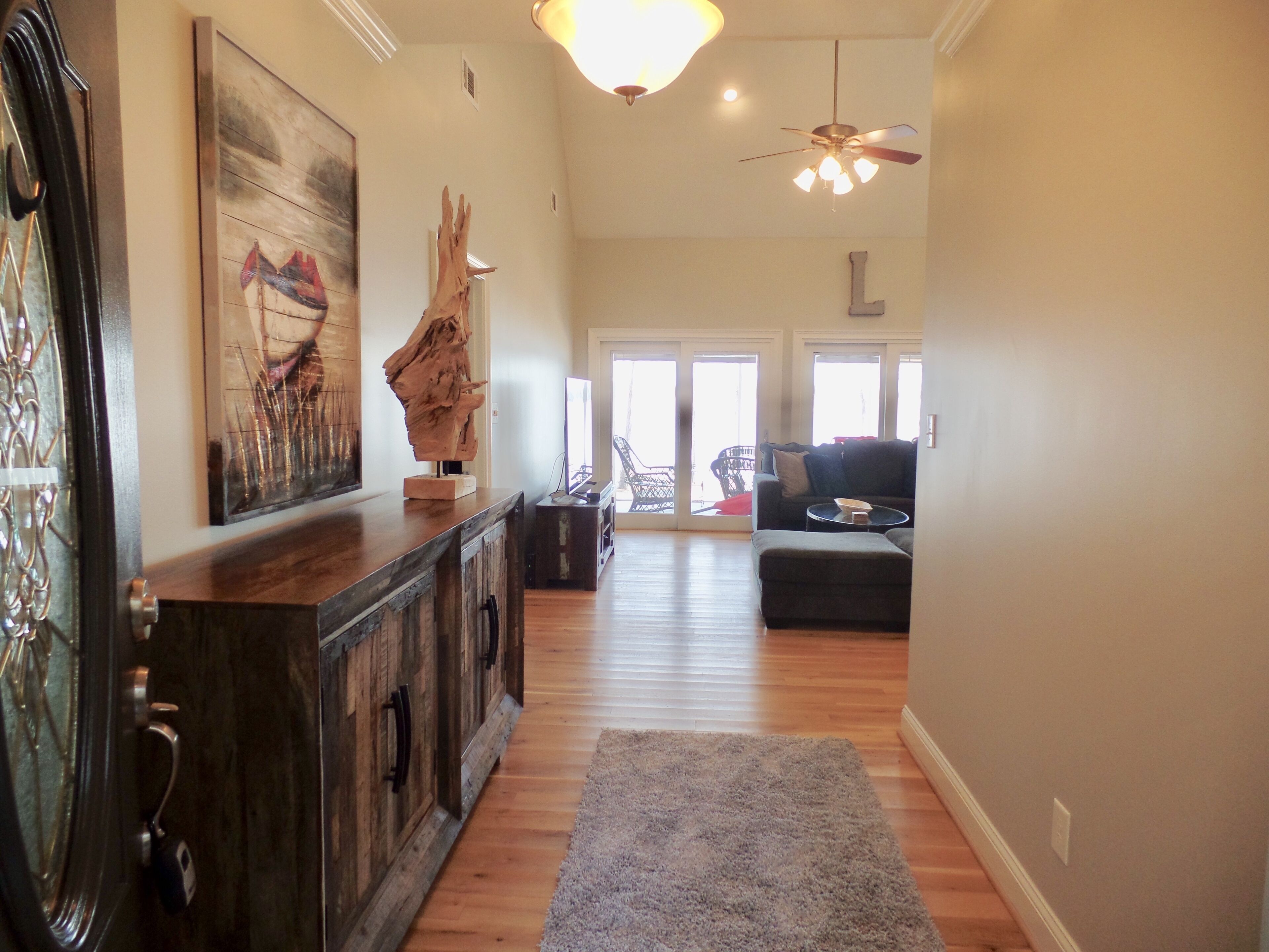 Paradise Point on Lake Oconee with amazing views of the Lake!