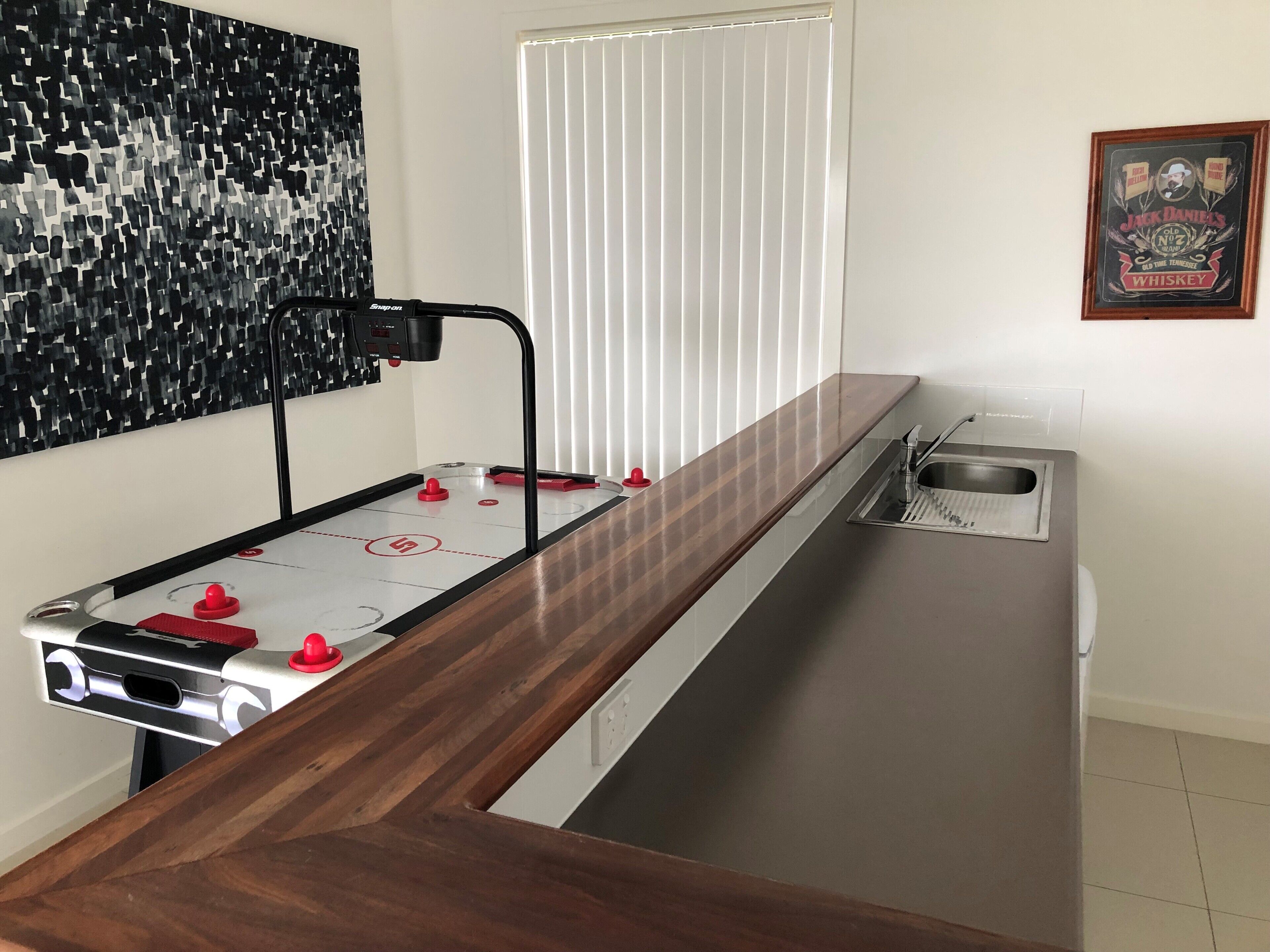 Karma Waters Beach House — image 5