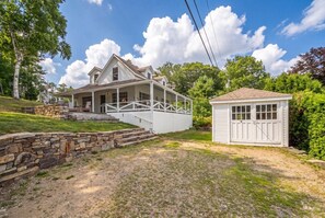 Exterior - Ocean Views, Association Dock, Tennis, and amazing Porch spaces. (Boothbay Harbor)