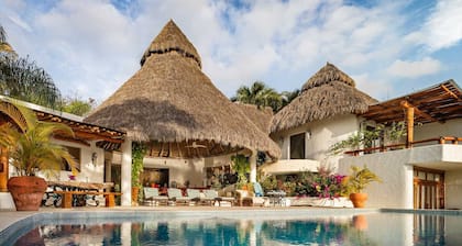 Casa Corazón de Luz, impresionantes vistas al mar, la tranquilidad exuberante selva