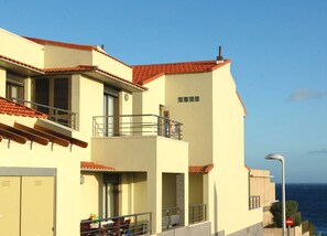 Exterior - Modern apartment, 2 bedrooms, near Windsurf area, WIFI, garage, storage room (Granadilla)