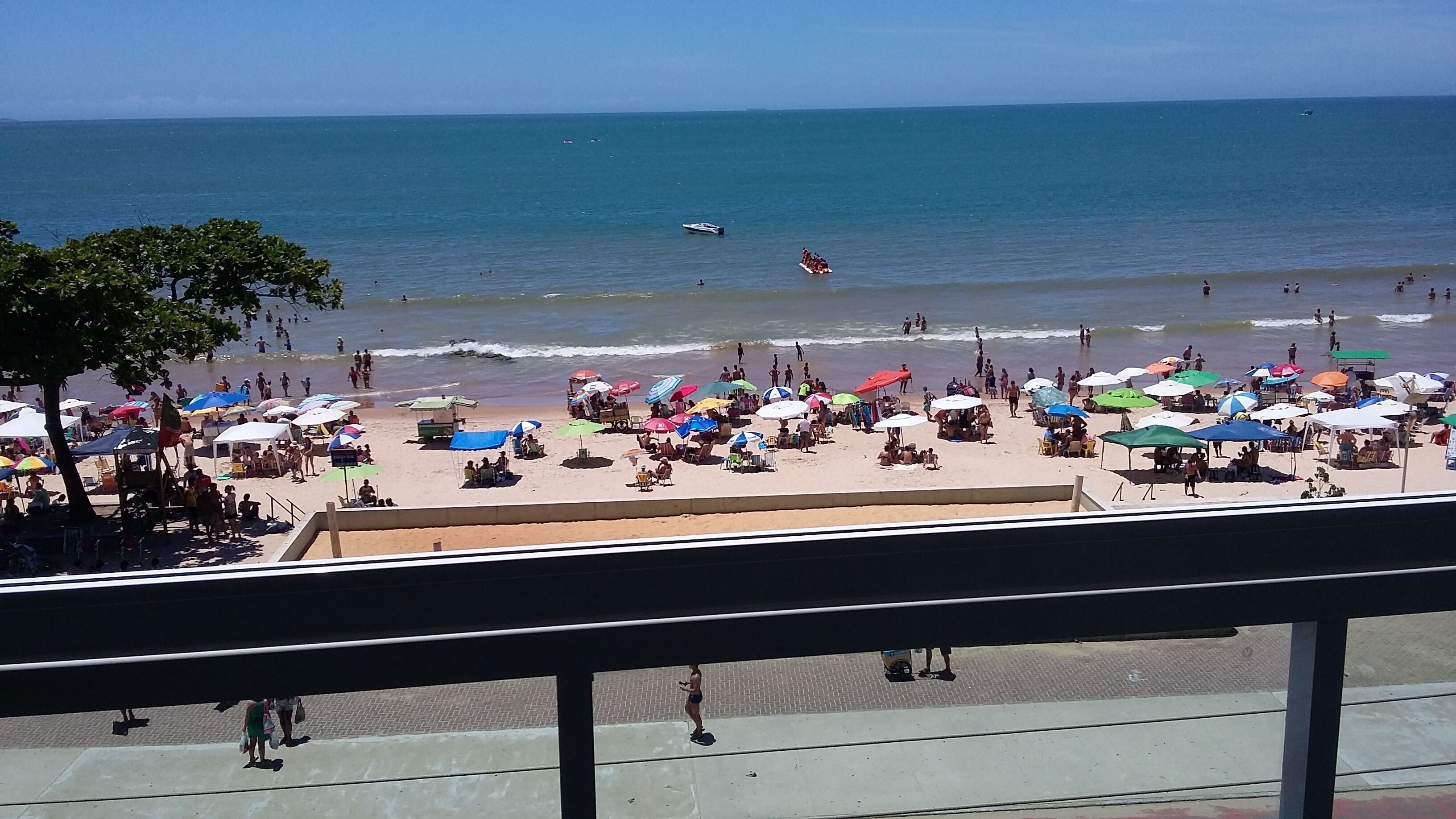 APARTMENT SEAFRONT WITH WI-FI, EXCELLENT LOCATION, Balcony, 3 bedrooms    