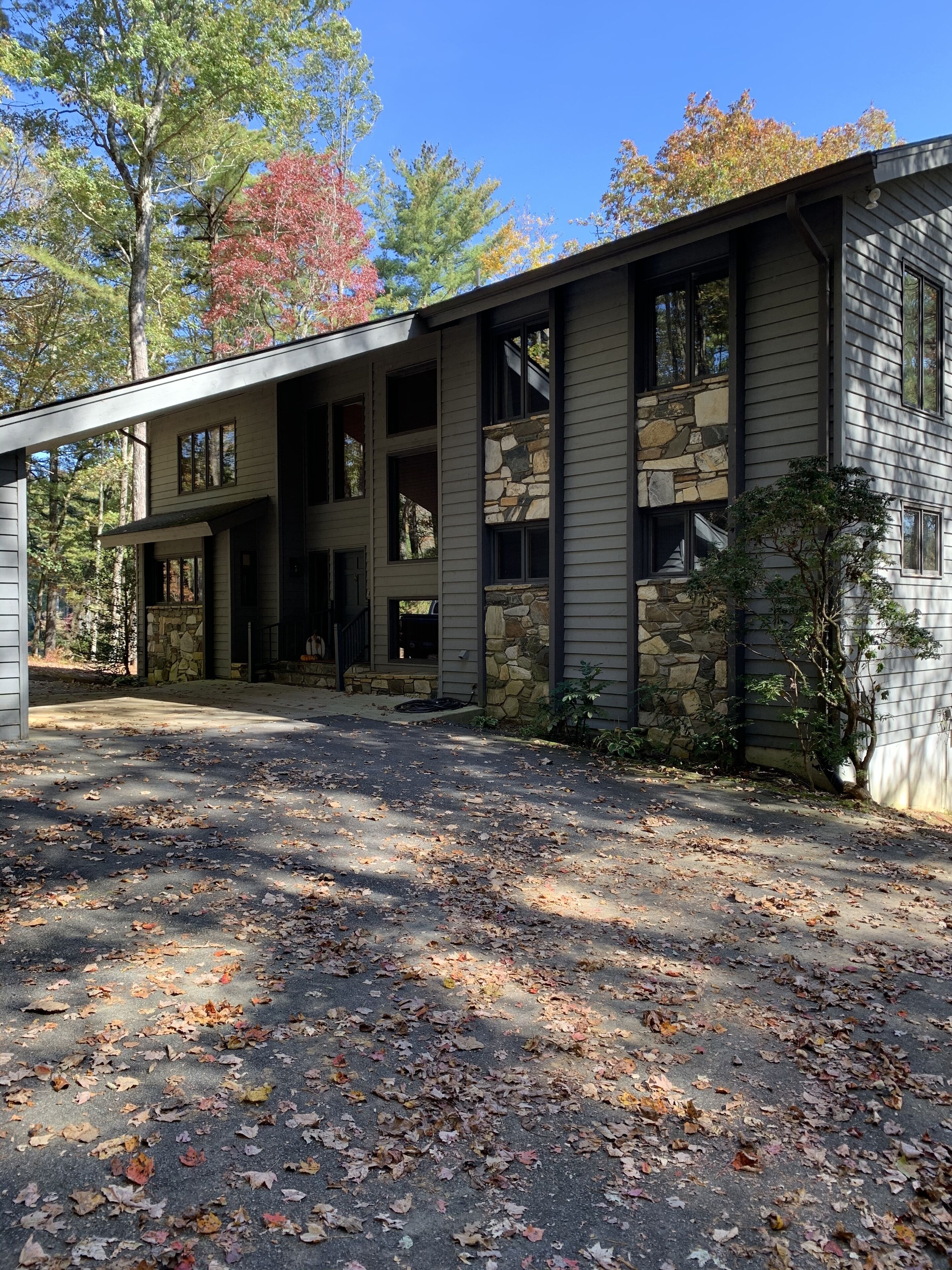  Lake Toxaway Lake Front - Great for Families