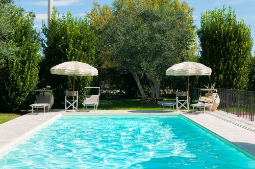 "Casale Giacinta" ancient cottage between sea and mountains with swimming pool