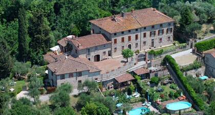 Francesca 3 Extra Suite pool and whirlpool