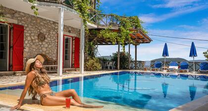 A HOME FROM HOME! Large stone Villa with pool & stunning views - FREE meal out!