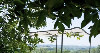 Estudio con balcón privado, excelentes vistas, wifi, piscina compartida, cerca del pueblo