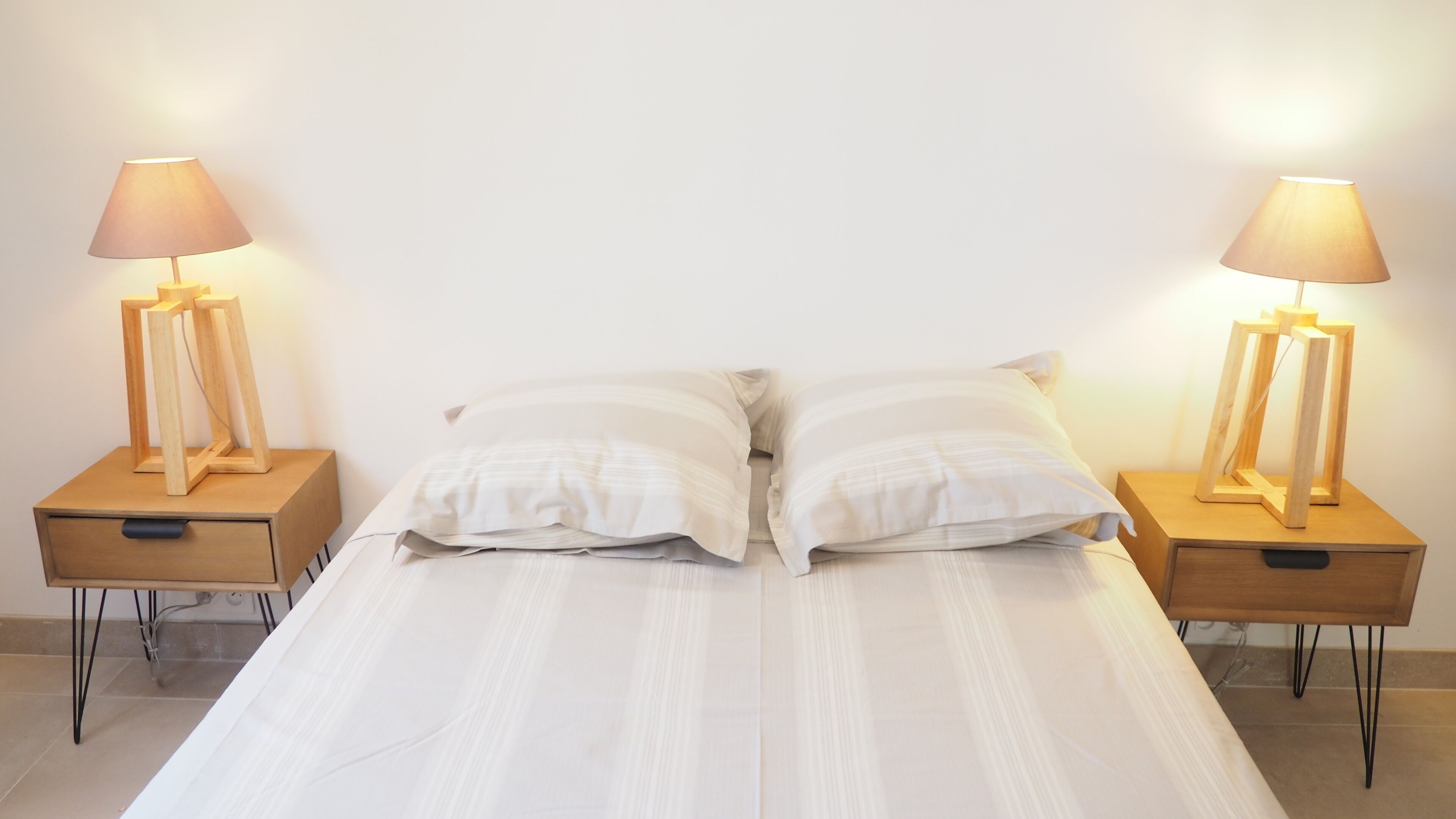 Villa 10mn from Cassis, dominant view of the vineyards