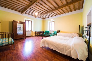 2 habitaciones, wifi gratis y ropa de cama