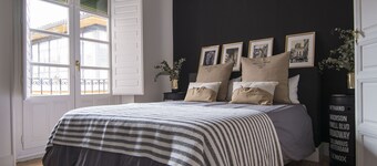 BEAUTIFUL DESIGN FLOOR IN THE CENTER FOR 6 PEOPLE