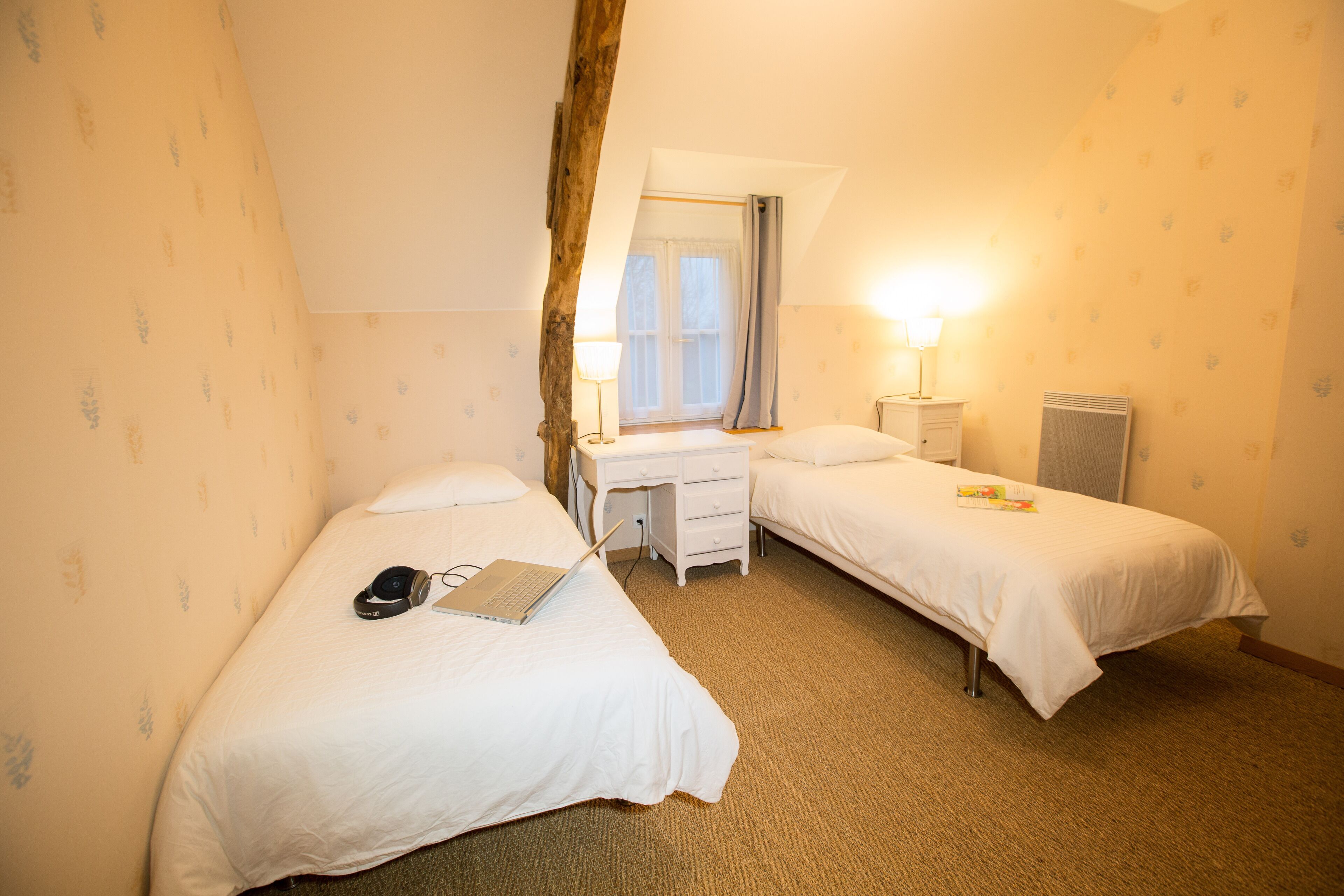 comfortable cottage, quiet, with sauna, gardens, near Saint-Malo and Rance