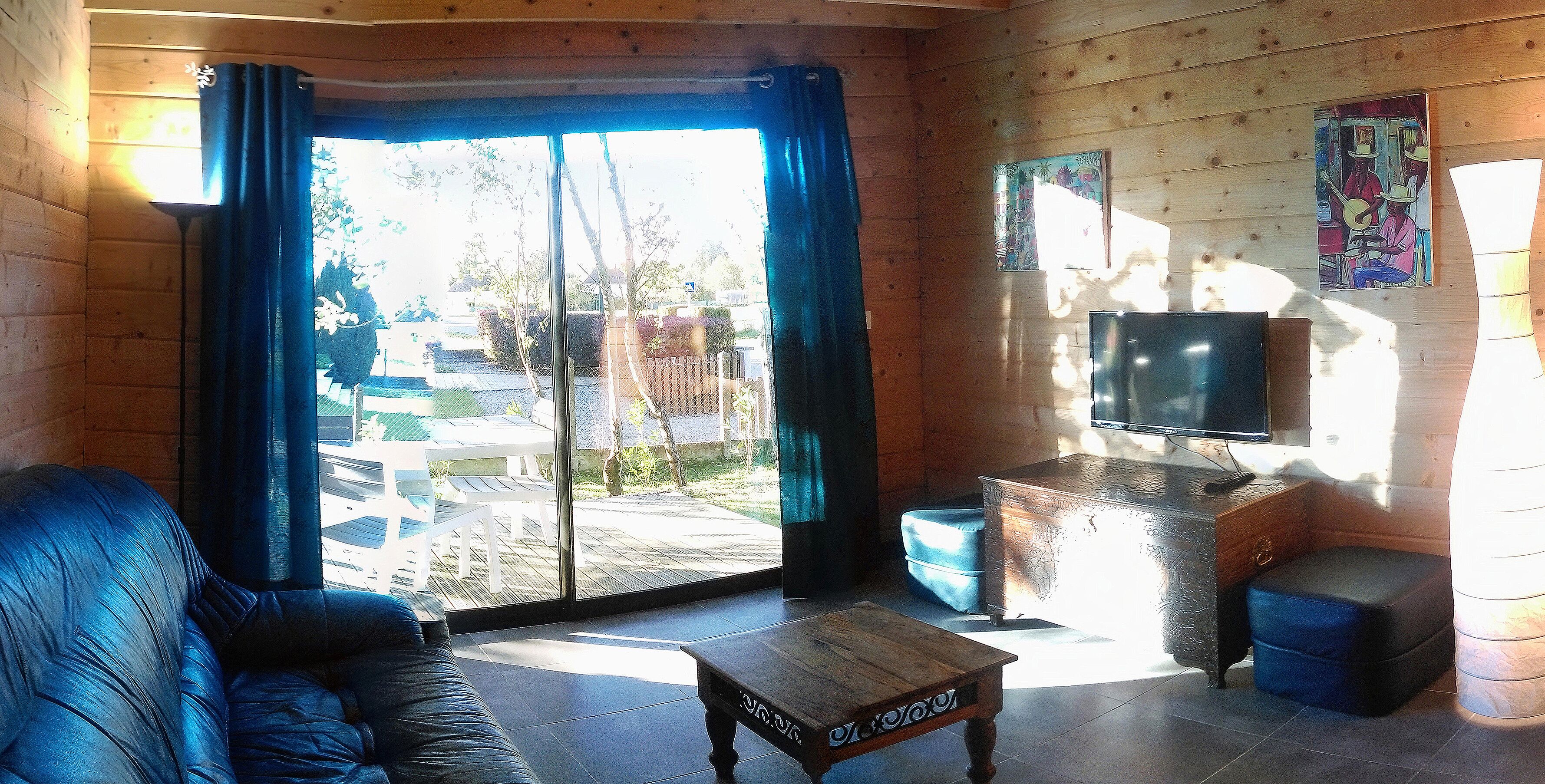 Cottages to Orient - Champagne Chalet