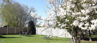 Nuovo e molto bello e sofisticato appartamento vicino al Mar Baltico con l'utilizzo giardino