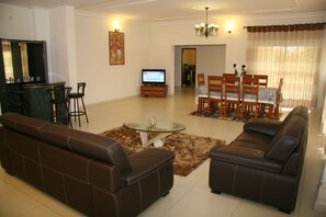 Interior - VILLA MARCO 1 APARTMENT  (YAOUNDE)