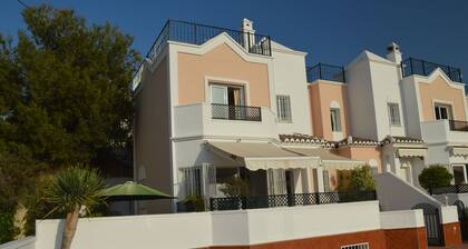 Panoraama kohti merta ja vuoria, Wonderful terassit! Top sijainti! Nerja!