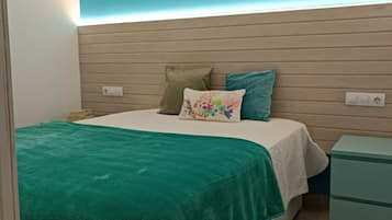 1 soverom, safe på rommet, strykejern/-brett og wi-fi (inkludert)