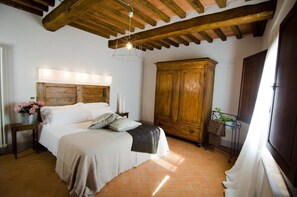 2 bedrooms, desk, iron/ironing board, free WiFi - Apartment dell 'Erbe with panoramic terraces (Montepulciano)
