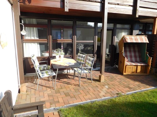 Sunny, modern first floor apartment with private, sheltered south-facing garden
