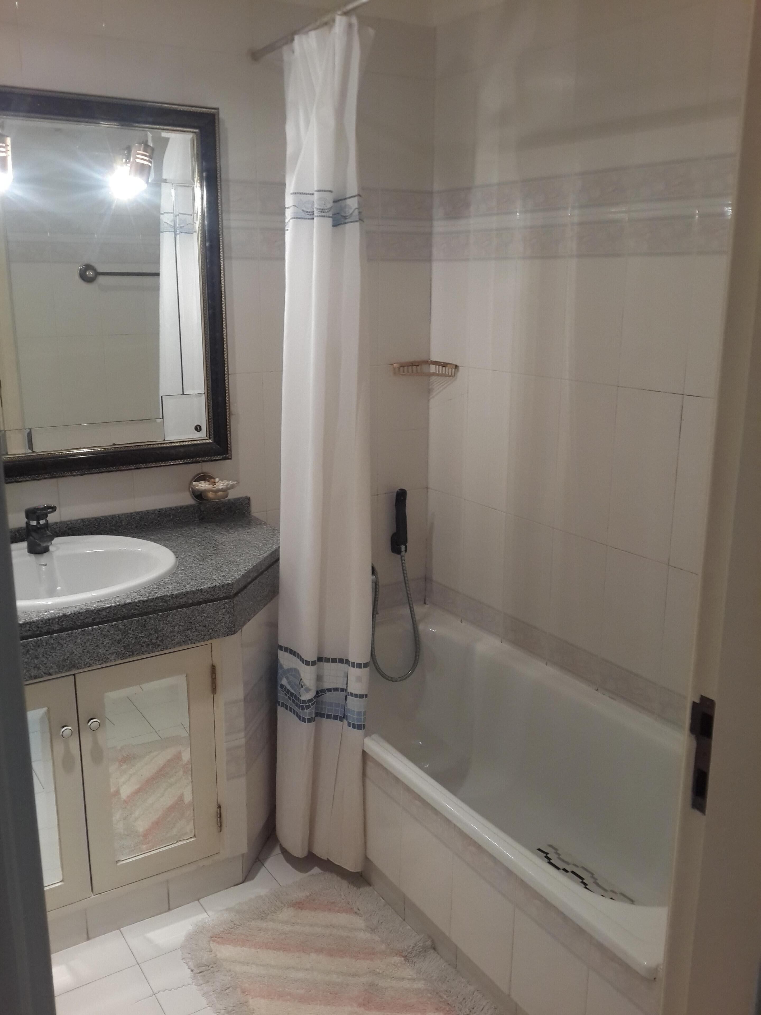 3 bedroom apartment with pool and terrace. 3 bedrooms and a living room - Apart 4 A / C