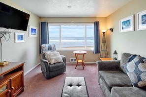 Een televisie en een kantoor